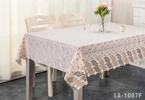 Klijuotė LACE 1,37 m.