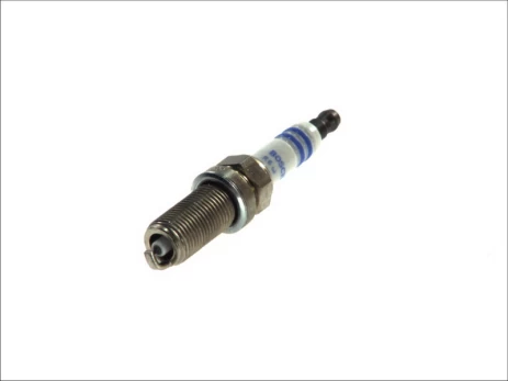 BOSCH 0 242 235 743 Spark plug