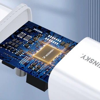 Wozinsky CUWCW 2.4A 2 x USB-A sieninis įkroviklis - baltas
