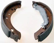 Stabdžių trinkelių komplektas DENCKERMANN B120007