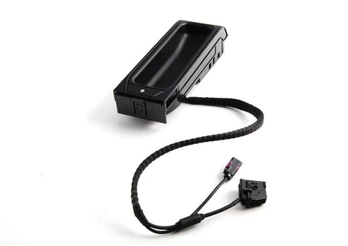 BMW E46 E39 E53 X5 E83 X3 E85 E86 Z4 "Bluetooth" telefono išstūmimo dėžutė originali 84109168940