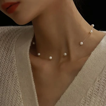 Moteriškas choker vėrinys