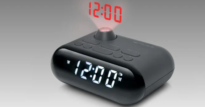 Muse M-179 P Clock Radio With Projection, Black