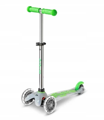 Triratis paspirtukas Micro Mini Deluxe Flux LED, žalias