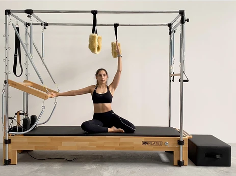Pilates Cadillac Reformer