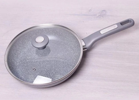 Kamille keptuvė 20cm