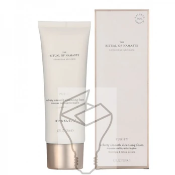 „Rituals Namaste Velvety Smooth“ valomosios putos, 125 ml