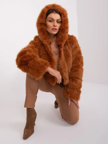 Striukė šviesiai ruda