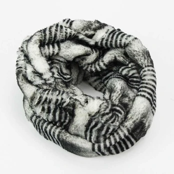 Kepurė Kaklaskarė Pierre Cardin