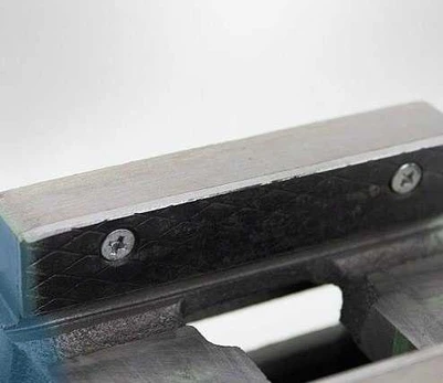 BITUXX 80 mm mašininis spaustuvas, plienas, 1,9kg