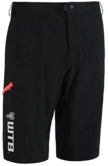 Juodi šortai L WTB