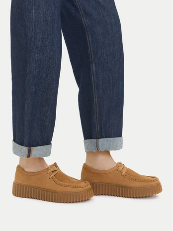 Pusbačiai Clarks Torhill Bee 26172084 Ruda