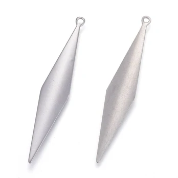 Nerūdijančio plieno 304 pakabukas "Rombas" 46x8x1 mm 2 vnt.
