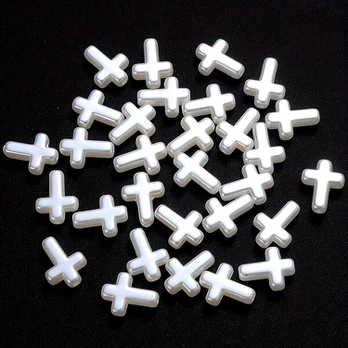 Plastikiniai karoliukai