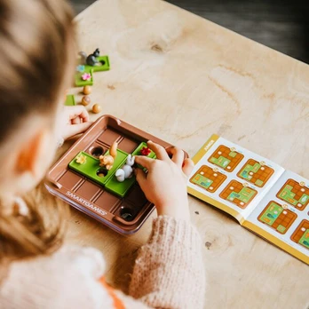 Smart Games Voveraitės renka riešutus!
