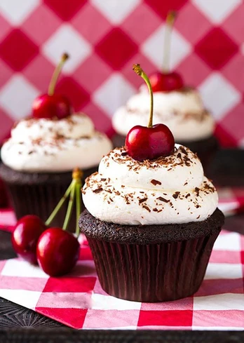 Deimantinis paveikslas Cherry Cupcake WD043 27*38 cm
