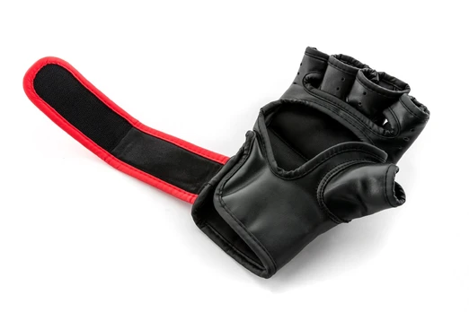 Pirštinės UFC MMA 6OZ Bag S/M