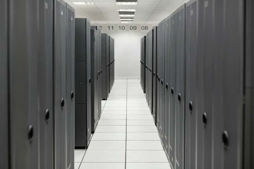 Hewlett Packard (HP) ML350 GEN11 PERF HEAT SIN-STOCK