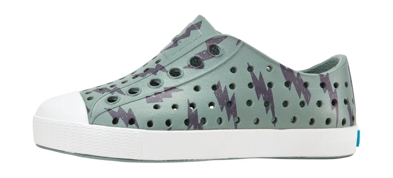 NATIVE Jefferson Print Junior Folk Green/Shell White/Onyx Lightning - 32,5