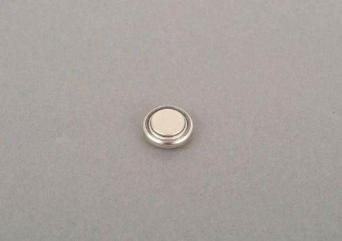 BMW 3 E21 E30 E36 5 E12 E28 E34 6 E24 7 E23 E32 Knopfzelle Originalus 32321151013