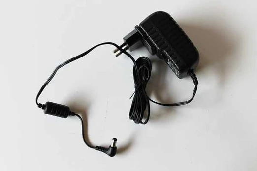 Ausinės Next Base Nextbase 220v tilslutning