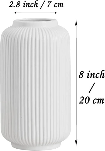 Keraminė vaza, balta, geometrinė, 20 cm