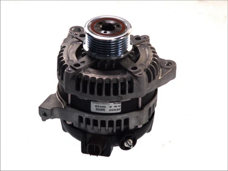 DENSO DAN1018 Alternator