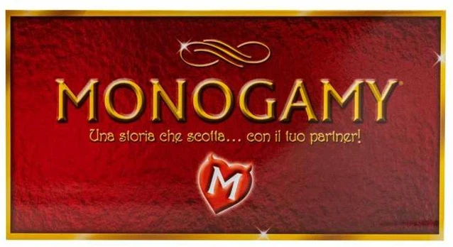 Monogamy Italian Edition - Couples Board Game with 50 Unique Challenges