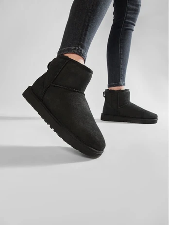 Sniego batai Ugg W Classic Mini II 1016222 Juoda