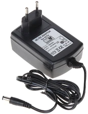 TST MAITINIMO BLOKAS 5V/4A/5.5
