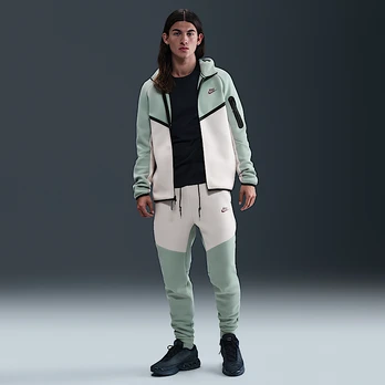 Nike Tech - Dydis XXL (HV0959-020 Kelnės)
