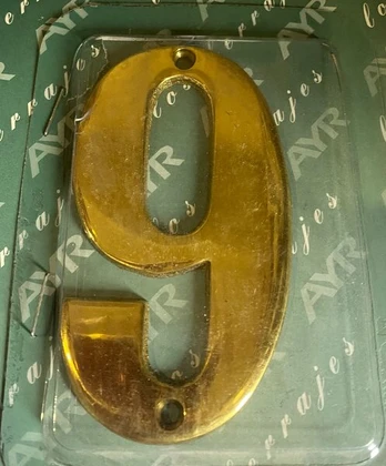 Buto / namo durų numeris, 9 cm, "6", žalvaris