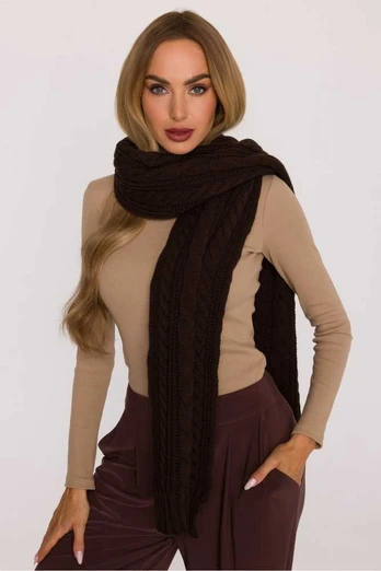 Shawl Moe
