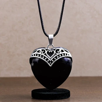 Akmens pakabukas, Obsidianas