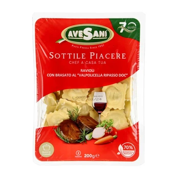 Švieži RAVIOLI su vyne troškinta mėsa