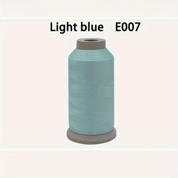 Švytinti siuvinėjimo siūlai mašininiam siuvimui., E007 light blue 914.4 meter per roll