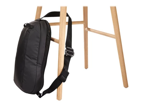 Thule 5291 Tact Sling 8L juoda