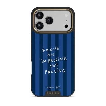 Focus On - iPhone 17 Pro Max Case, Elite Dark (MagSafe) / Gold