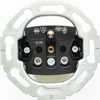 „Berker Ground Socket Mechanism One.Platform“ (396765)