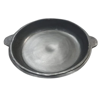 Ketaus keptuvė su rankenomis, 32 cm