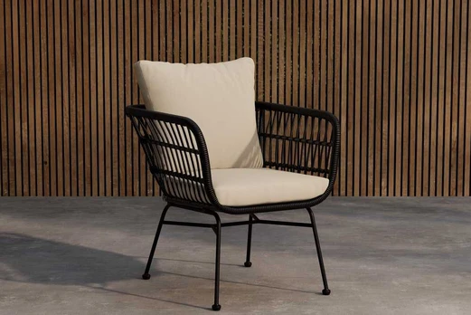 Venture Design Poilsio kėdė Isola juoda rotango