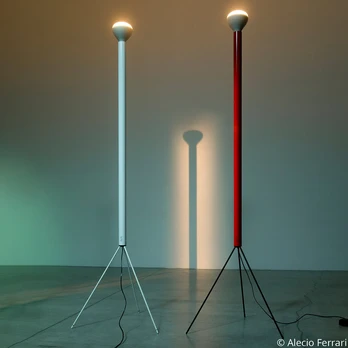 FLOS Luminator grindų lempa, halogeninė, raudona