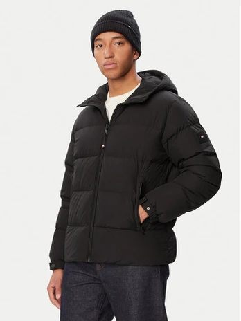 Tommy Hilfiger Žieminė striukė MW0MW45303 Juoda Regular Fit