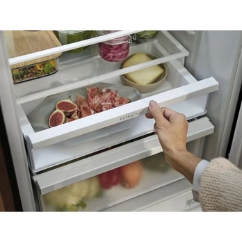 Šaldytuvas Electrolux LNT6HC37K1