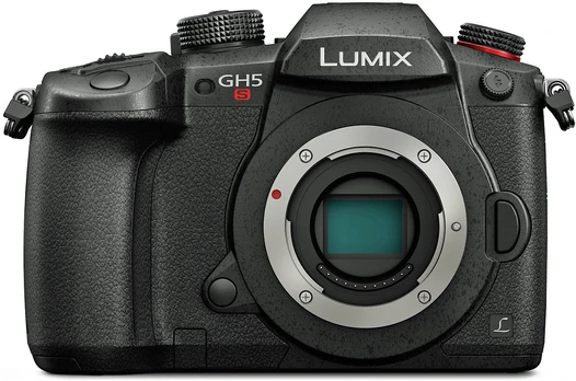 10.28 megapixel Four Thirds Live MOS sensor3.2" vari-angle touchscreen, OLED viewfinderDCI 4K
