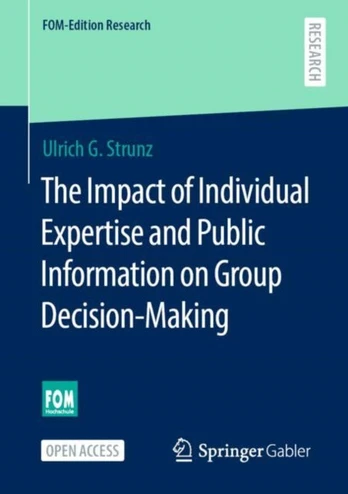 Impact of Individual Expertise and Public Information on Group Decision-Making