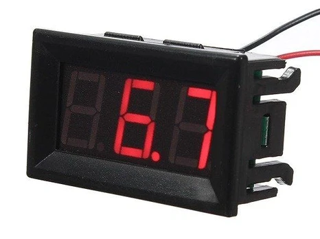 Voltmetras nuolatinės įtampos 0-100V 0.56' - raudonas