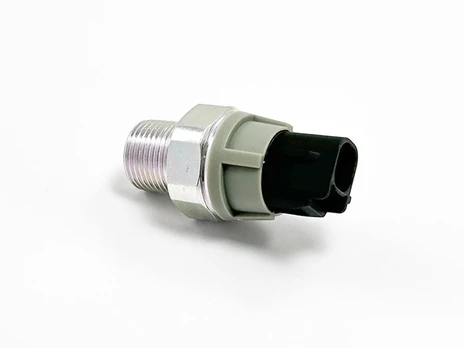 0SQV-012400-1000 OIL PRESSURE SWITCH