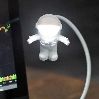 Astronauto USB lemputė (kartoninė dėžutė)