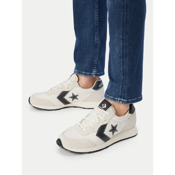 Laisvalaikio batai Converse Omega Trainer A13323C Smėlio